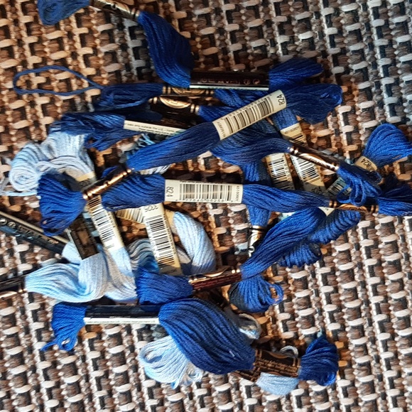 Basket full of cross stitch items - Picture 7 of 12